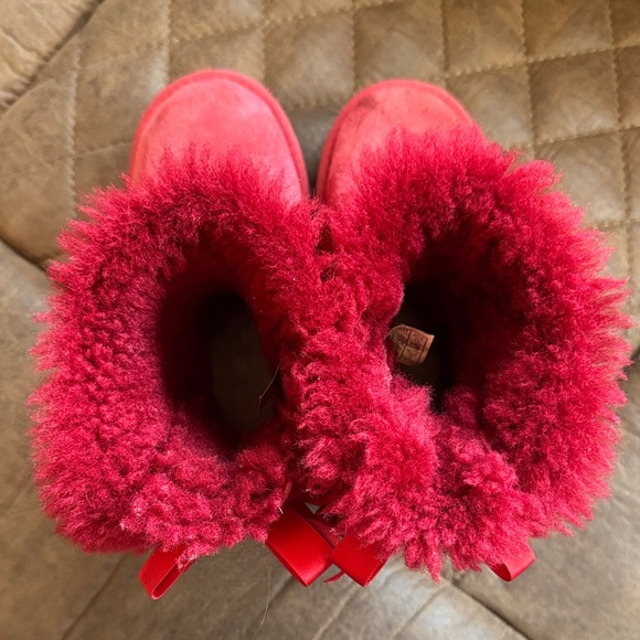 UGG Red Bow Suede Boots - Picture 5 of 6